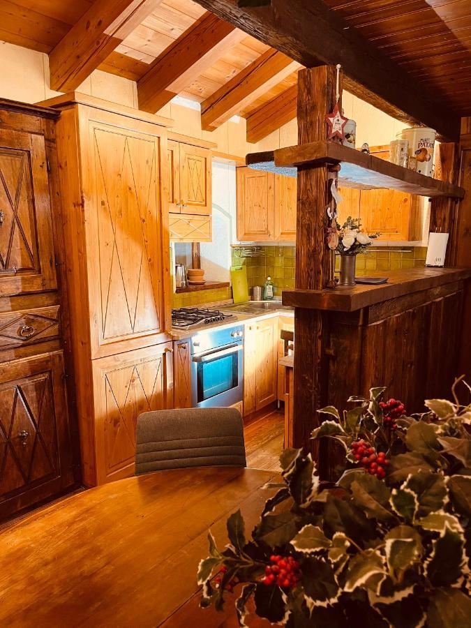 Chalet Blanc "Coeur Sapin" Courmayeur Exterior photo